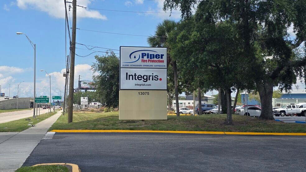 13075 US Highway 19 N, Clearwater, FL à louer - Photo de l’immeuble – Image 3 sur 8