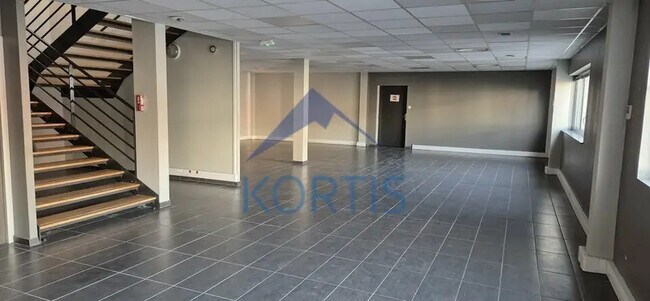Plus de détails pour 50 Rue Jean Zay, Saint-Priest - Bureau à louer