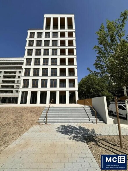 Bureau dans Strasbourg à louer - Photo de l’immeuble – Image 1 sur 15