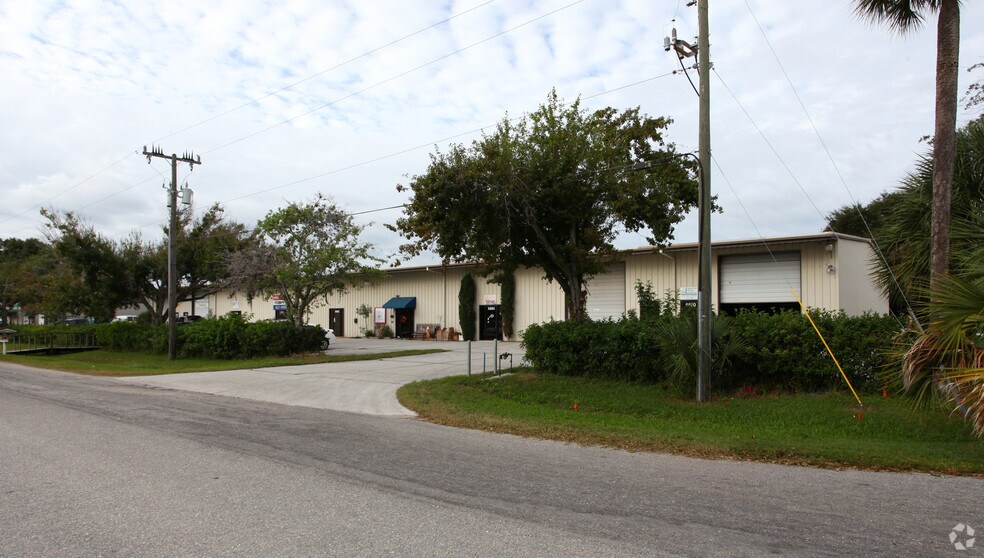 5670-5720 Jason Lee Plz, Sarasota, FL à louer - Photo de l’immeuble – Image 2 sur 13