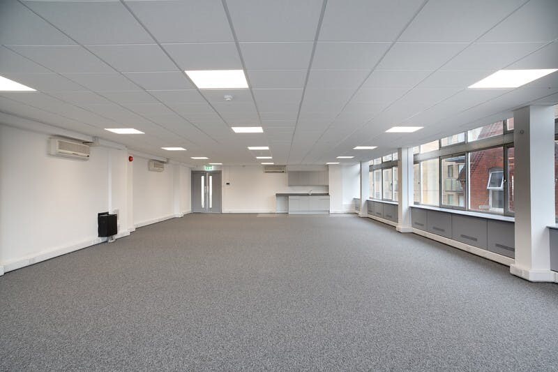 30-31 Friar St, Reading à louer - Photo de l’immeuble – Image 3 sur 5