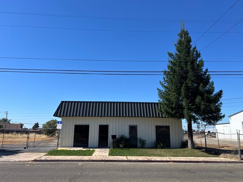444 Broadway Ave, Atwater, CA à vendre - Photo de l’immeuble – Image 3 sur 15