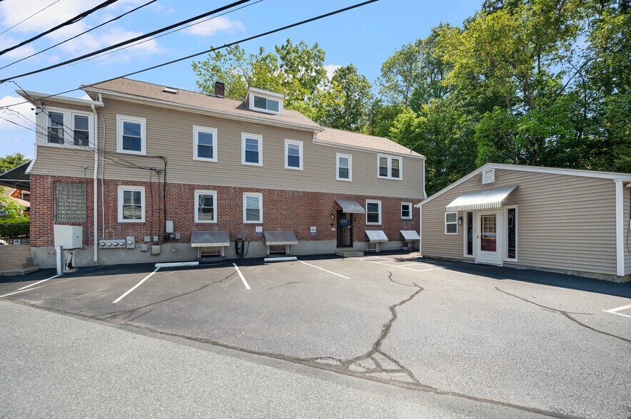 15 Thomas St, North Providence, RI à vendre - Photo de l’immeuble – Image 2 sur 44