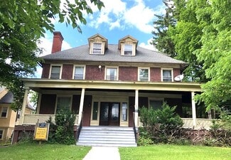 Plus de détails pour 506 E Seneca St, Ithaca, NY - Logement à vendre