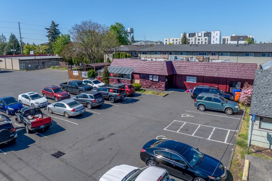617 NE 102nd Ave, Portland, OR à vendre - Photo de l’immeuble – Image 2 sur 12