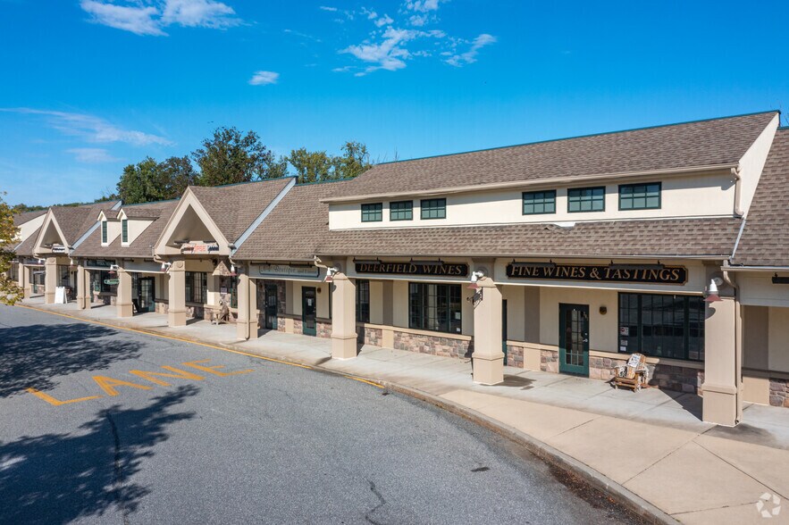 201-218 Louviers Dr, Newark, DE à louer - Photo de l’immeuble – Image 2 sur 5