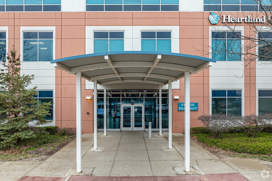 301 Madison St, Joliet, IL à louer - Photo de l’immeuble – Image 3 sur 4