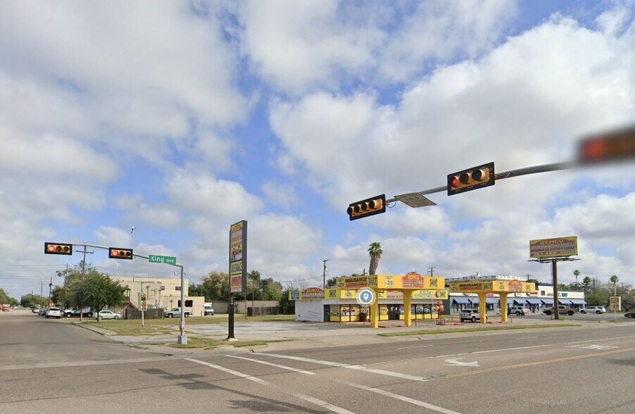 606 E King Ave, Kingsville, TX à vendre - Photo de l’immeuble – Image 2 sur 9