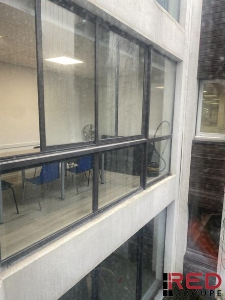 Bureau dans Aubagne à louer - Photo de l’immeuble – Image 1 sur 4