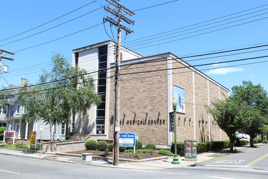1423 Chapel St, New Haven, CT à louer - Photo de l’immeuble – Image 2 sur 10