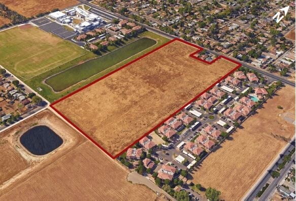 1348 E Church Ave, Fresno, CA à vendre Photo de l’immeuble– Image 1 sur 6
