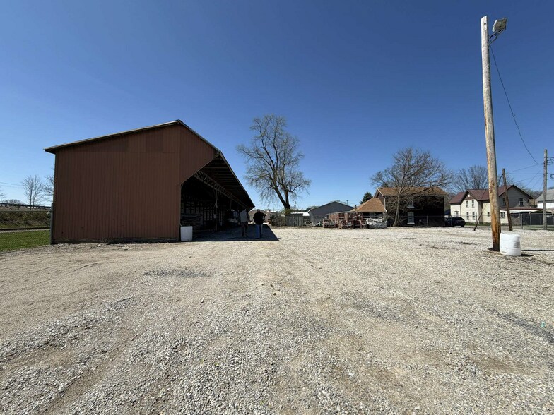 130 N Cedar St, Newark, OH à louer - Photo de l’immeuble – Image 3 sur 10