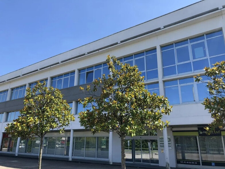 33-35 Boulevard Salvador Allende, Saint-Herblain à louer - Photo de l’immeuble – Image 1 sur 16