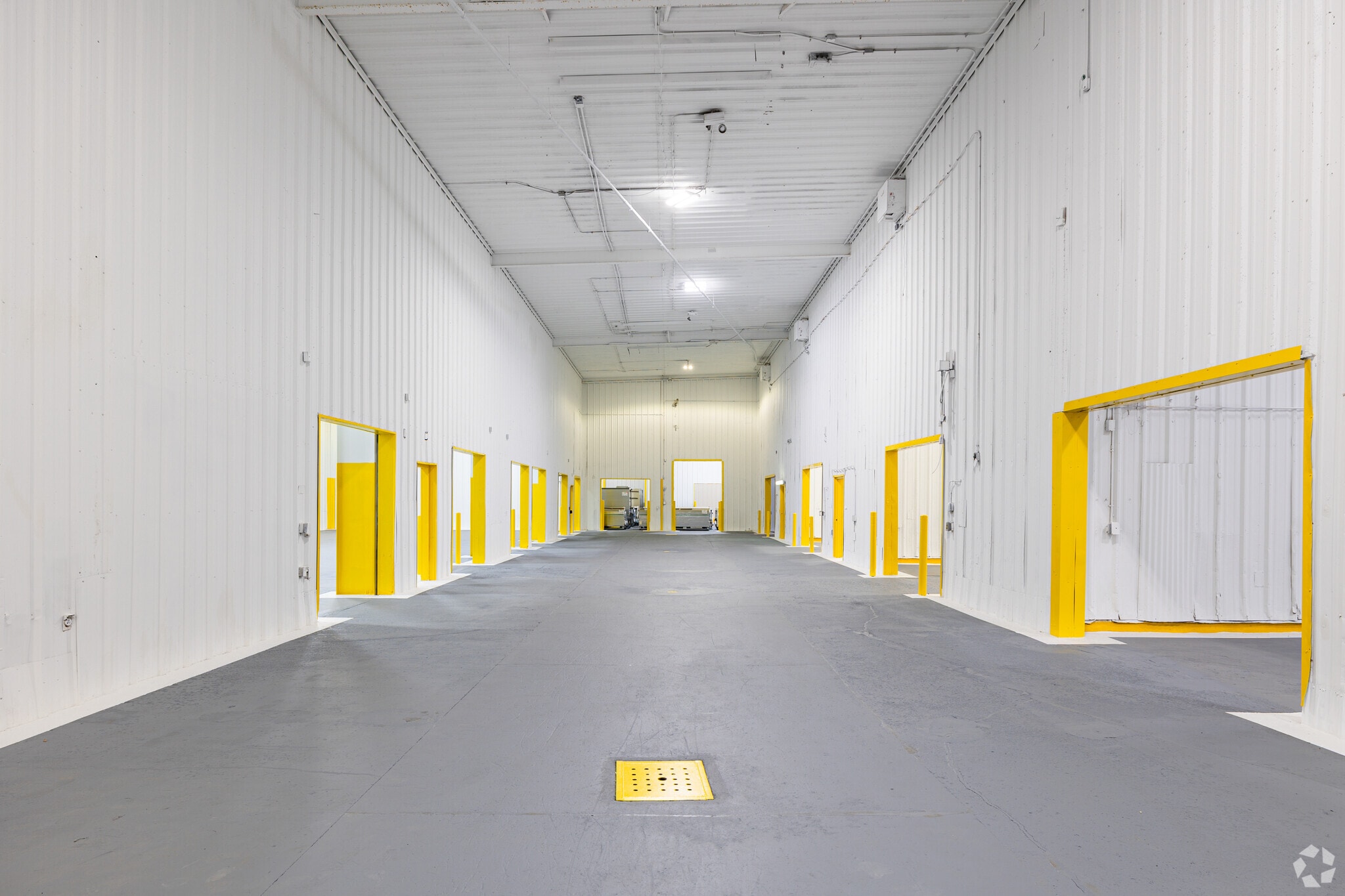 4206 Mercantile Ave, Naples, FL à vendre Photo intérieure– Image 1 sur 10