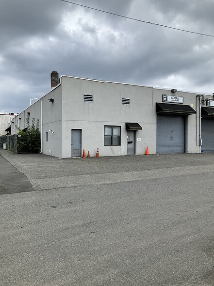 59-71 Oak St, Hackensack, NJ à louer - Photo de l’immeuble – Image 2 sur 10