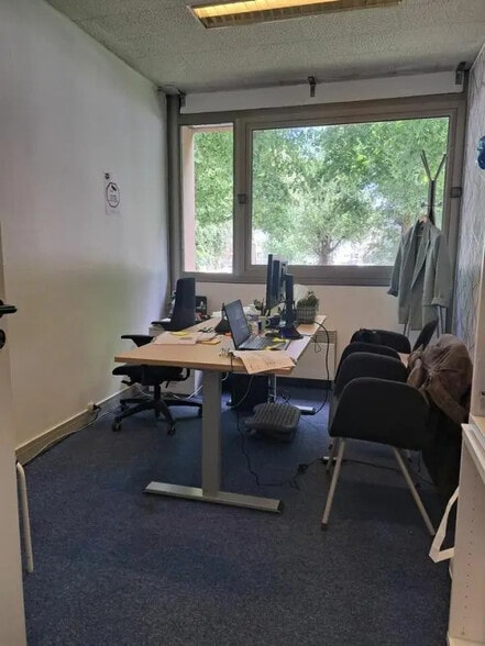 Bureau dans Rouen à vendre - Photo de l’immeuble – Image 2 sur 6