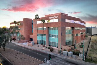 Plus de détails pour 1702 E Highland Ave, Phoenix, AZ - Bureau à vendre