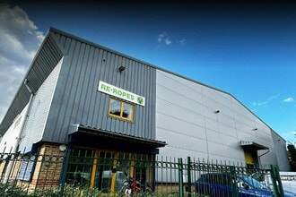 Ruston Rd, Londres à louer Photo de l’immeuble– Image 2 sur 2