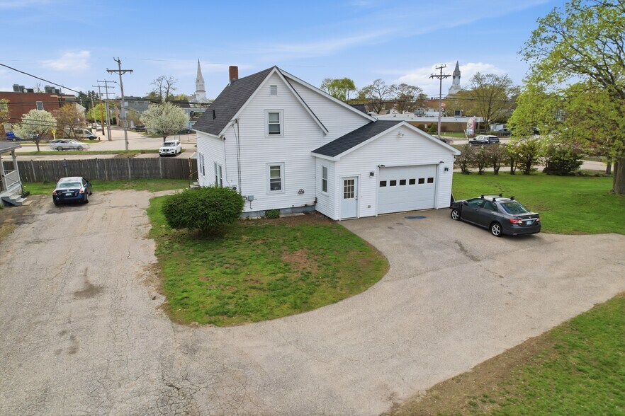 9-12 Hoyt Ct, Rochester, NH à vendre - Photo de l’immeuble – Image 3 sur 7
