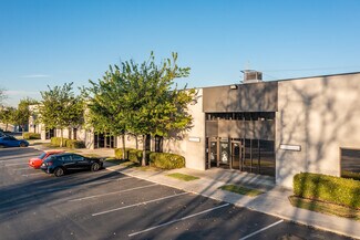 Plus de détails pour 3621 W MacArthur Blvd, Santa Ana, CA - Bureau, Industriel/Logistique à louer