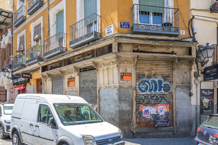 Immeuble residentiel dans Madrid, Madrid à vendre - Photo de l’immeuble – Image 1 sur 6