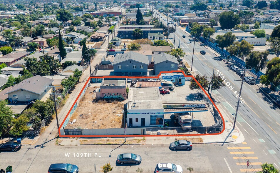 10958 Avalon Blvd, Los Angeles, CA à vendre - Photo de l’immeuble – Image 2 sur 12