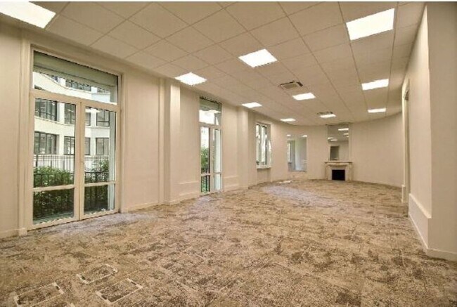 Plus de détails pour 161 Boulevard Haussmann, Paris - Bureau à louer