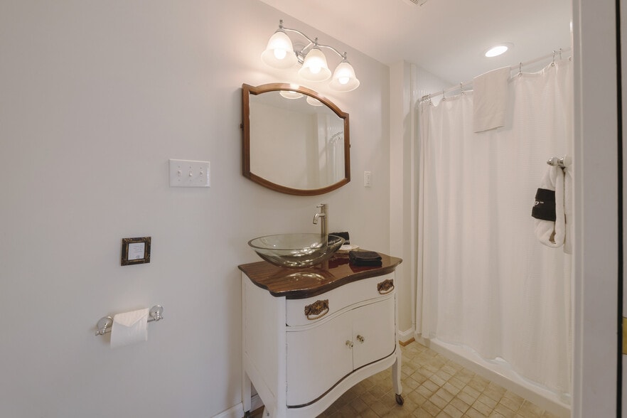 714 Floraton Rd, Murfreesboro, TN à vendre - Photo intérieure – Image 2 sur 67
