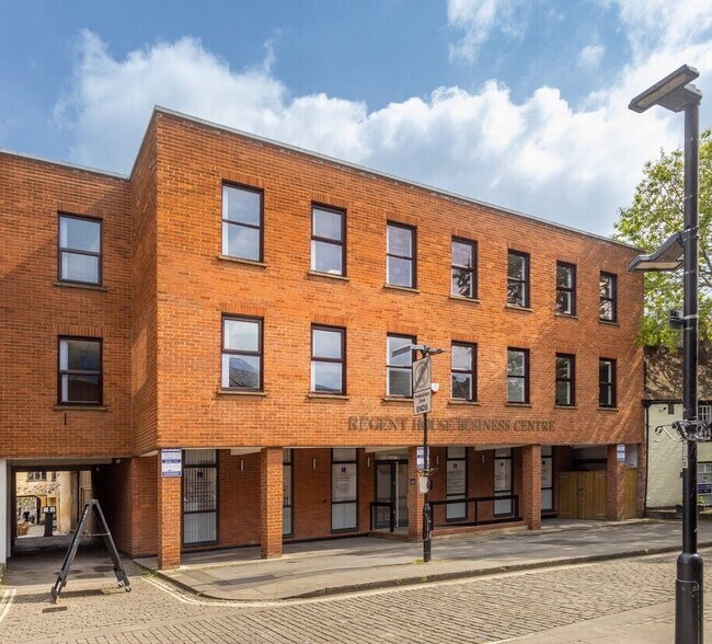 15 Temple St, Aylesbury à louer - Photo de l’immeuble – Image 2 sur 39