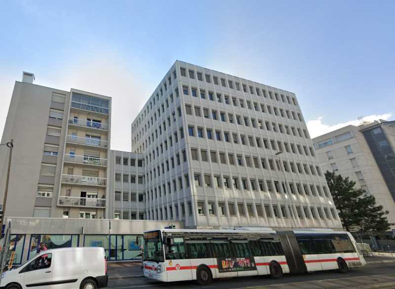 Bureau dans Lyon à louer Photo de l’immeuble– Image 1 sur 7