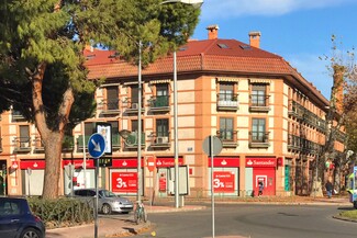 Plus de détails pour Calle Ronda Fiscal, Alcalá de Henares - Bureau/Local commercial, Local commercial à louer