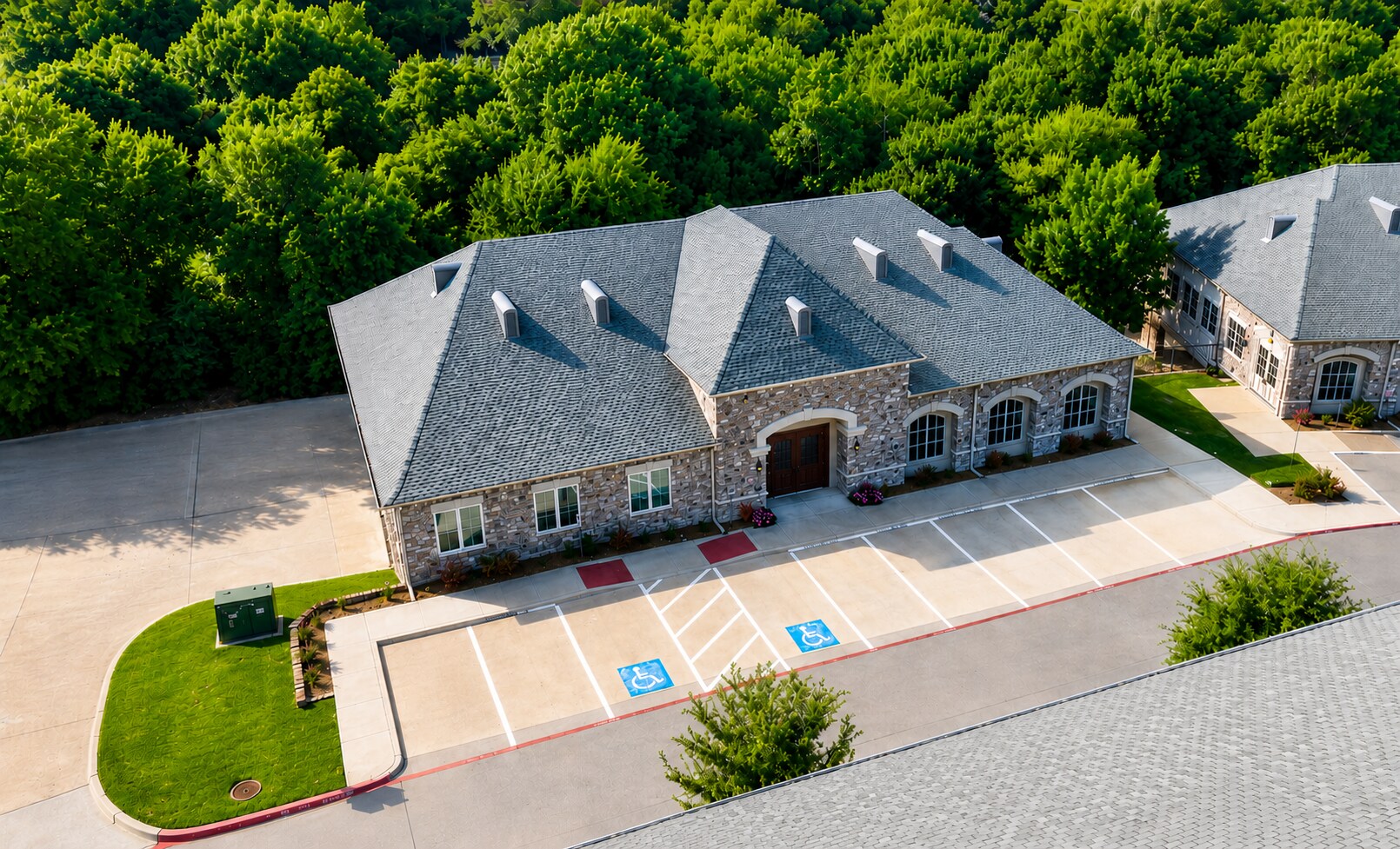 1784 W McDermott Dr, Allen, TX à vendre Photo de l’immeuble– Image 1 sur 19