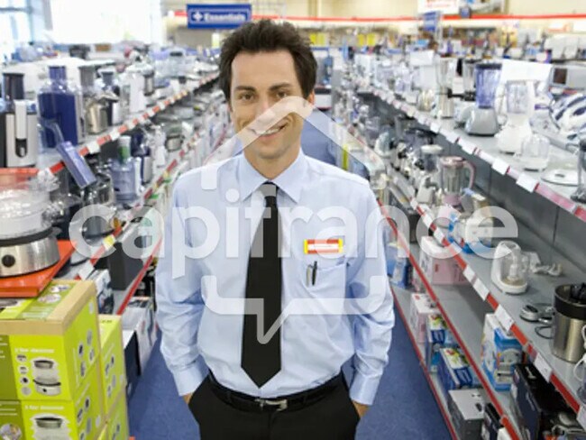 Plus de détails pour Local d’activités à vendre