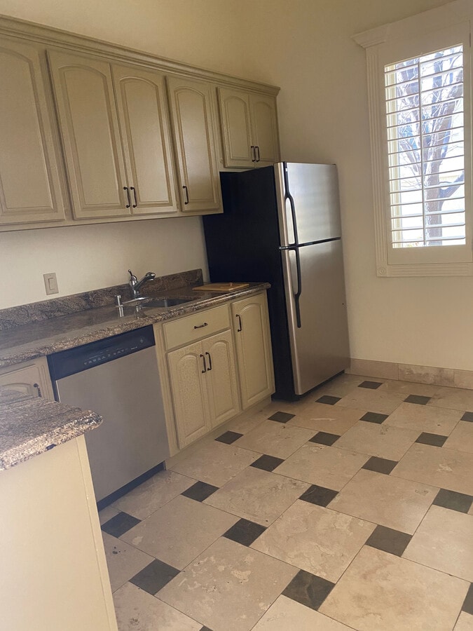 154 N Festival Dr, El Paso, TX 79912 - Lot F - - Photo intérieure - Image 1 of 9