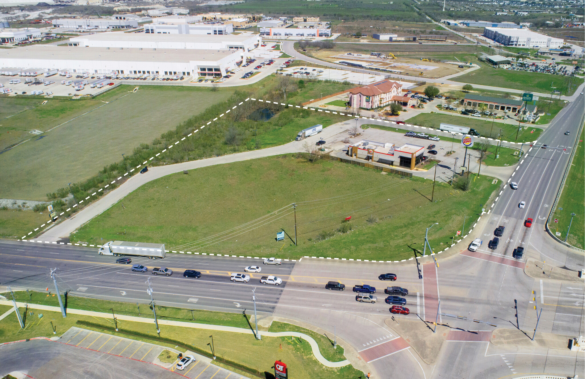 18700 Interstate 35 Frontage Road, Kyle, TX à louer Photo principale– Image 1 sur 4