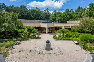 Plus de détails pour 135 Darling Dr, Avon, CT - Local d’activités à vendre