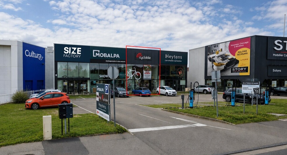 21 Avenue Général De Gaulle, Champagne-au-Mont-d'Or à louer - Photo de l’immeuble – Image 2 sur 11