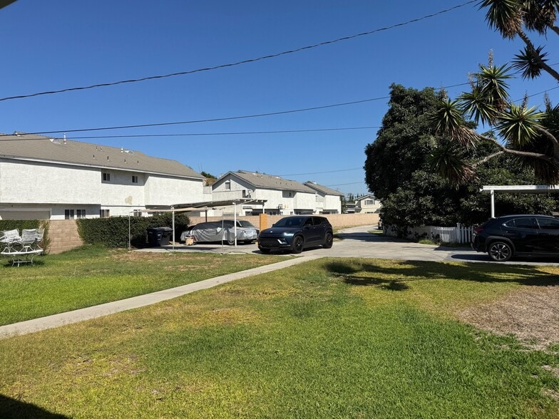9048 Cedar St, Bellflower, CA à vendre - Photo de l’immeuble – Image 3 sur 6