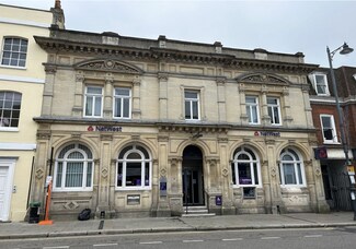 Plus de détails pour 104 Fore St, Hertford - Local commercial à louer