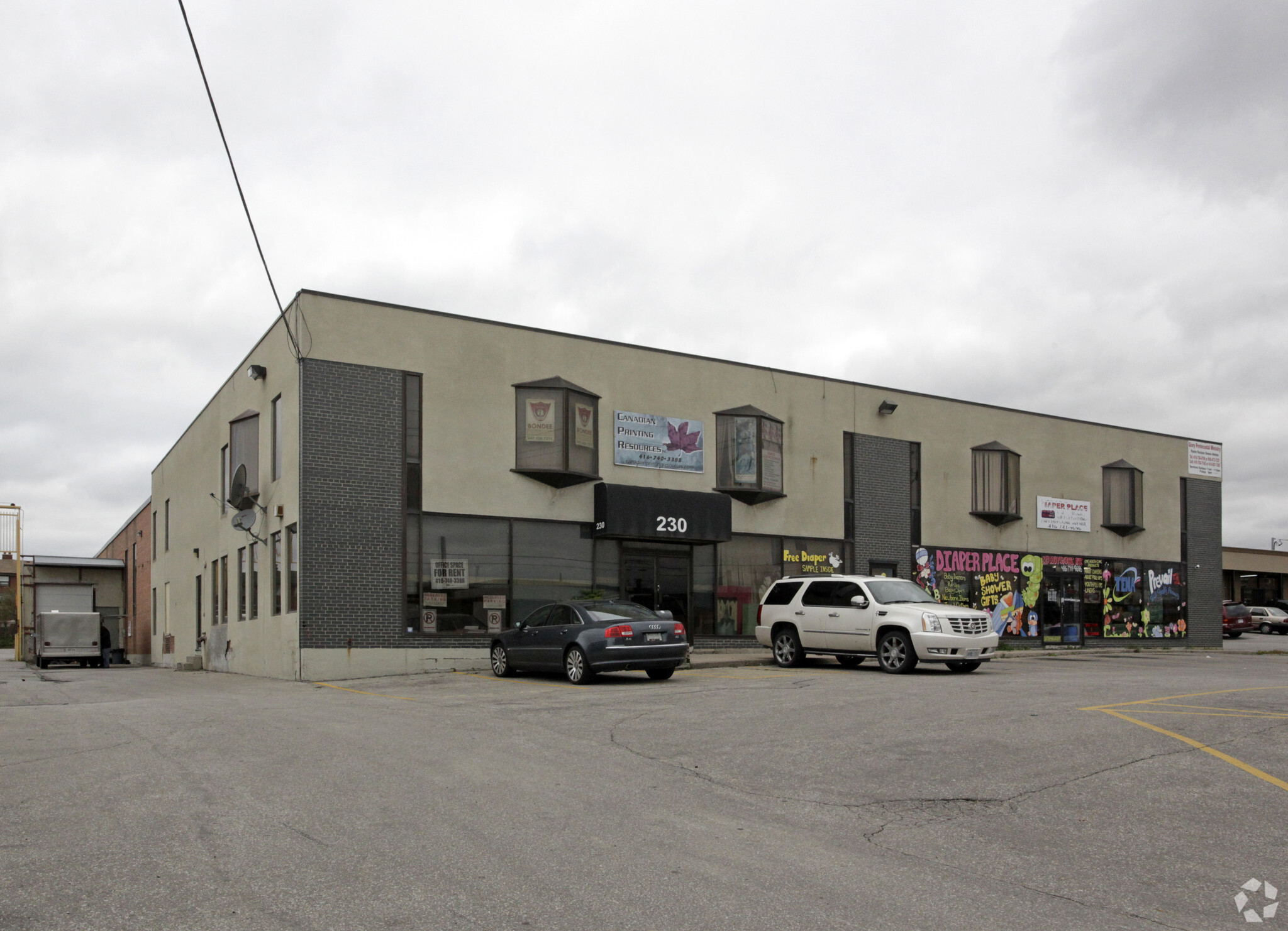 230 Eddystone Ave, Toronto, ON à vendre Photo principale– Image 1 sur 3