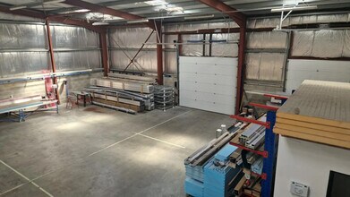 185 Montée Du Gravetan, Saint-Just-Chaleyssin à louer Photo de l’immeuble– Image 2 sur 7