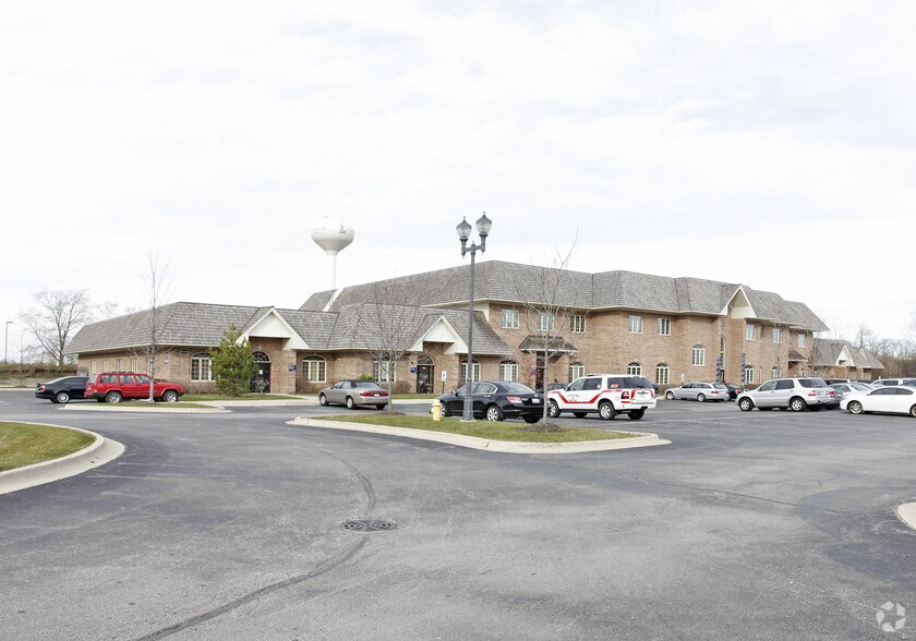 1880 W Winchester Rd, Libertyville, IL à vendre - Photo de l’immeuble – Image 3 sur 17
