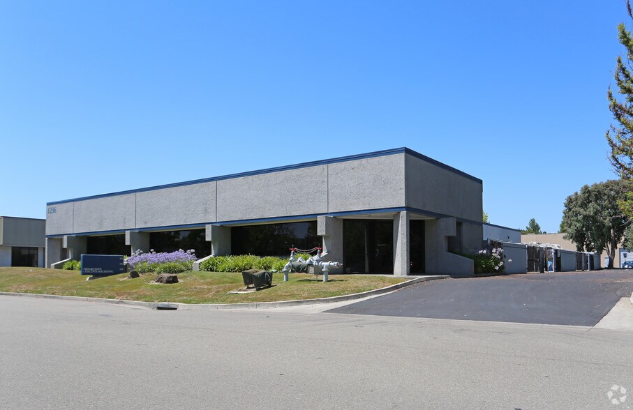 1236 Quarry Ln, Pleasanton, CA à louer - Photo de l’immeuble – Image 3 sur 4