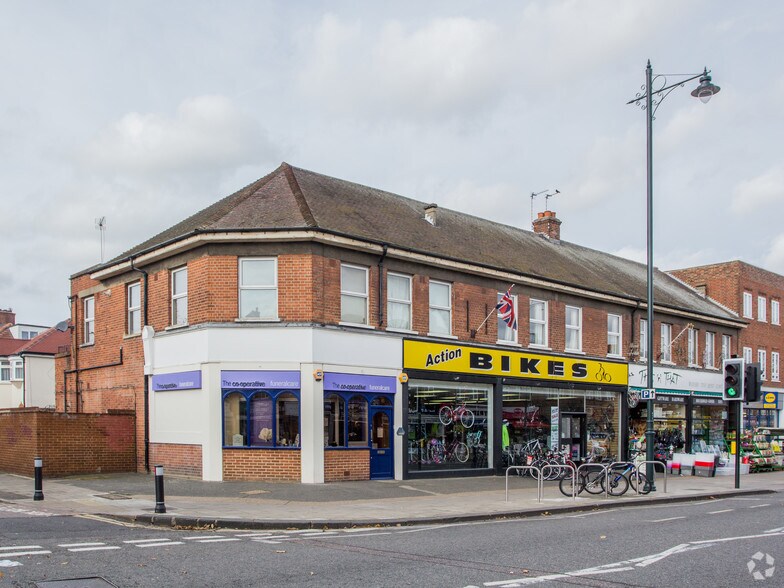 54-56 High St, Twickenham à vendre - Photo principale – Image 1 sur 2
