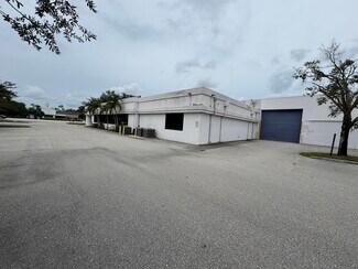 Plus de détails pour 12501 Metro Pky, Fort Myers, FL - Industriel/Logistique à vendre