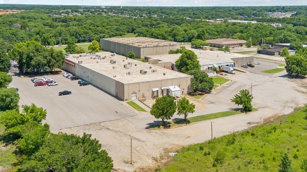 601 N Hamilton Dr, Noble, OK à louer - Aérien – Image 3 sur 3