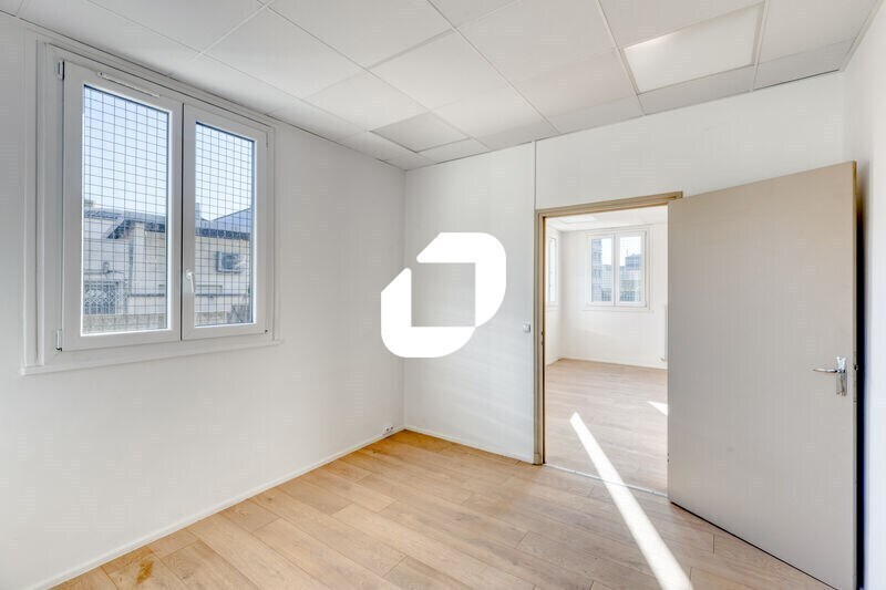 Local d'activités dans Nanterre à vendre - Photo intérieure – Image 2 sur 18