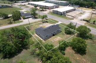 Plus de détails pour 802 E Broad St, Forney, TX - Bureau à vendre