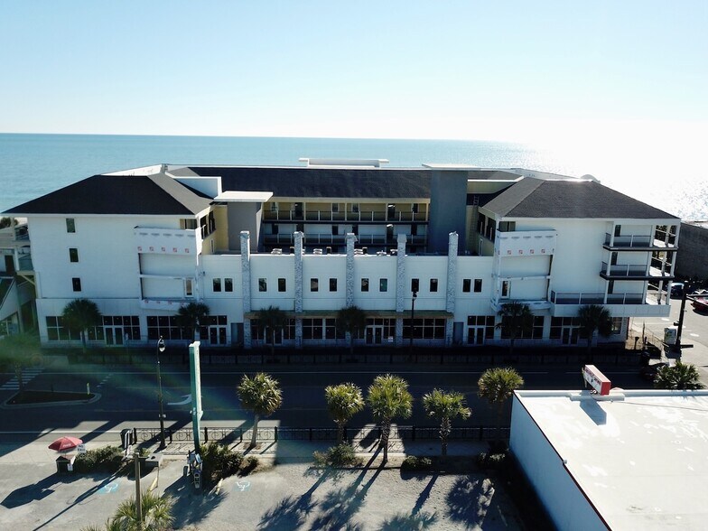 700 N Ocean Blvd, Myrtle Beach, SC à louer - Photo de l’immeuble – Image 3 sur 17