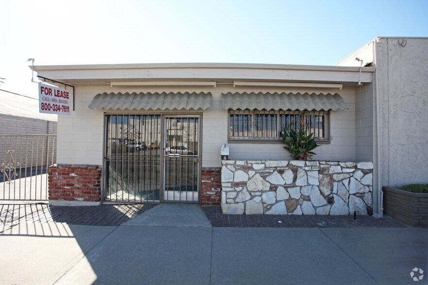 411 S Irwindale Ave, Azusa, CA à vendre - Photo de l’immeuble – Image 3 sur 3